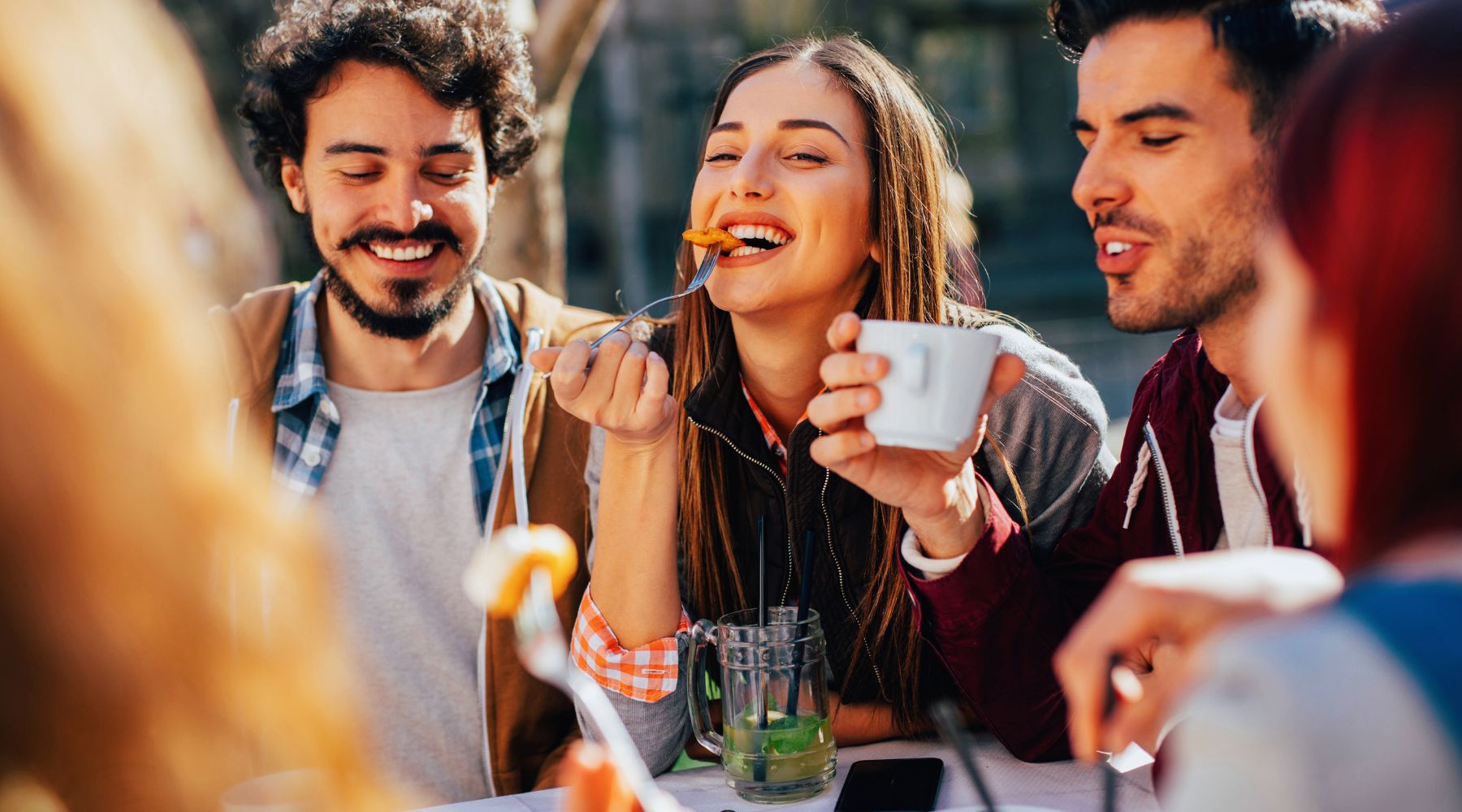 Credit Card or Charge Card – What works best for your lifestyle in 2025?