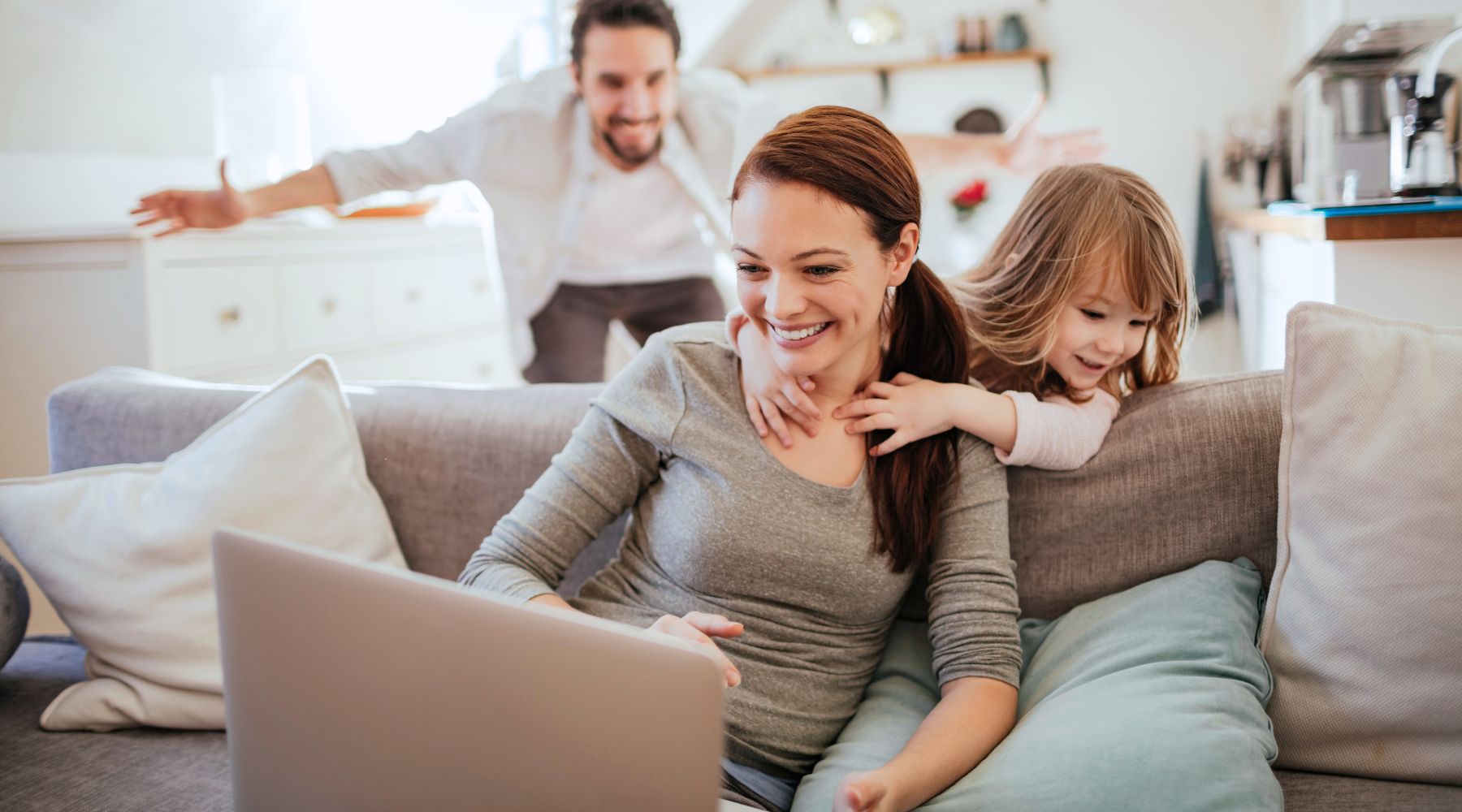 5 smart money moves to save on your internet bill