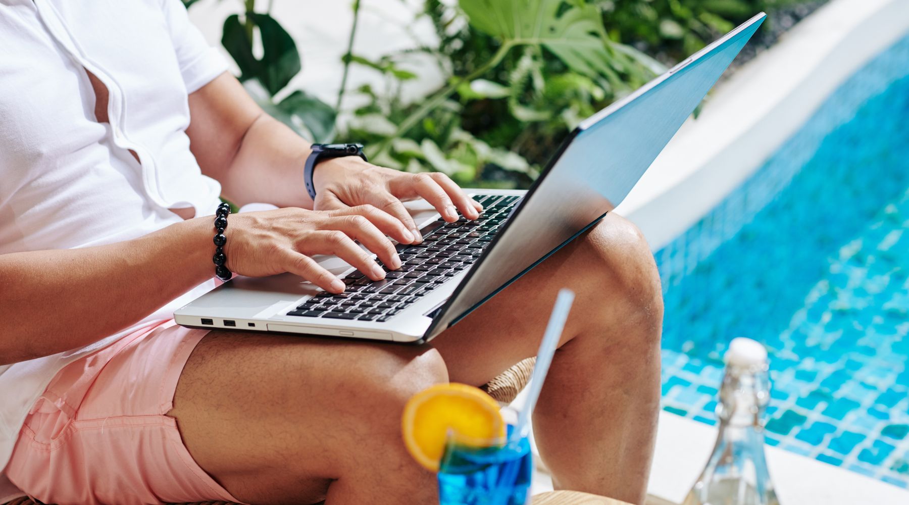 3 ways you can earn Qantas Points when you trade with Webull Australia
