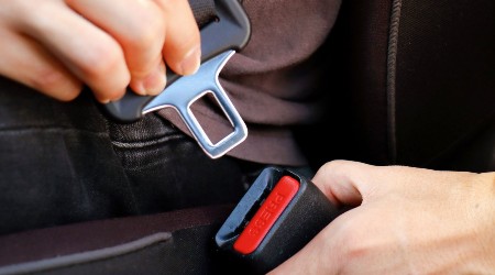 AI caught 126,000 seatbelt offences in a year. NRMA wants to change how drivers pay for it