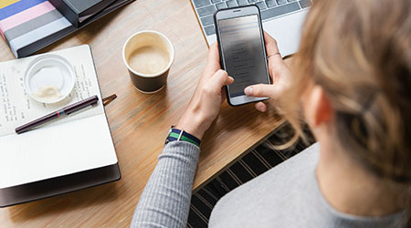 Which online stores accept PayPal?