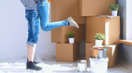 How is interest calculated on a mortgage?