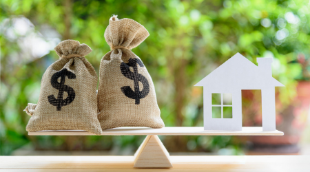 Are Canadians spenders or savers in 2021?