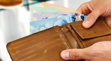 How to tell if money is fake