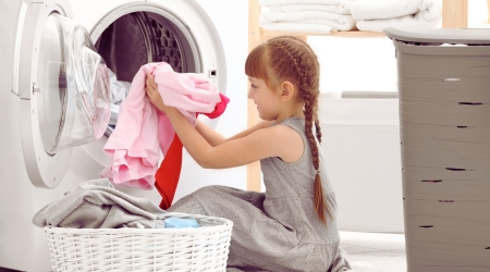 Chores for kids: Should kids get an allowance? Or money for chores?