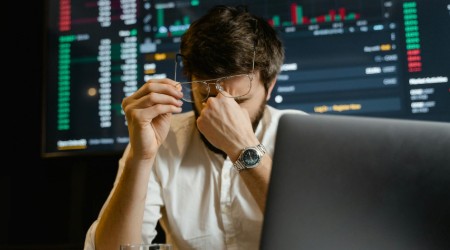 Crypto scams and legit trading platforms